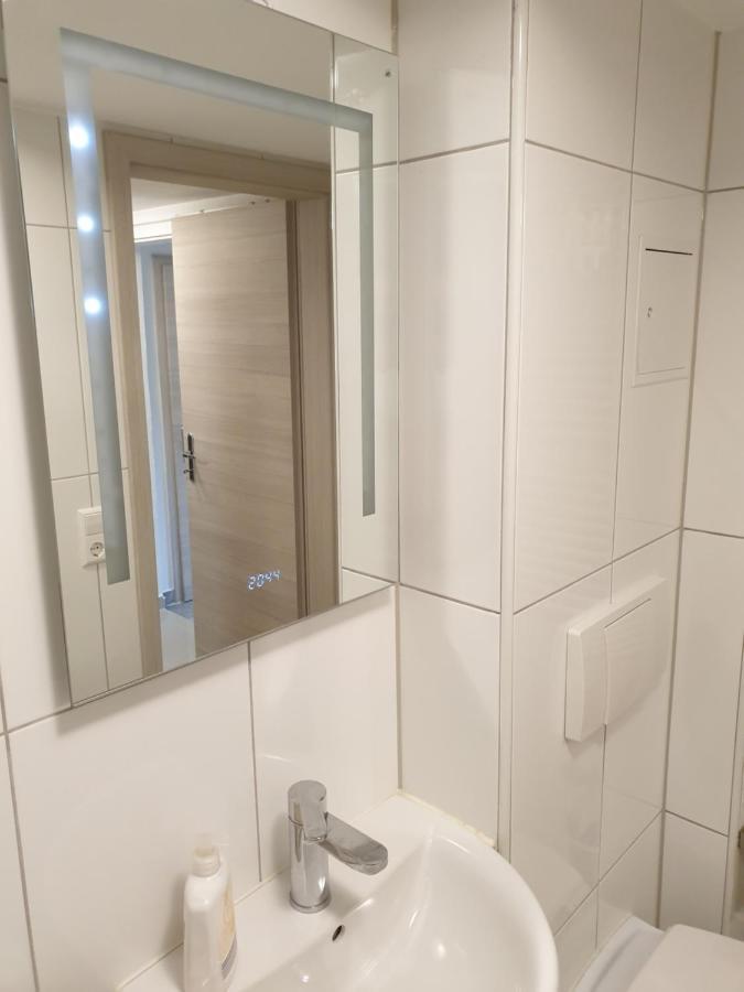 Moderne Einliegerwohnung Amara - Friedrichshafen Am Bodensee מראה חיצוני תמונה